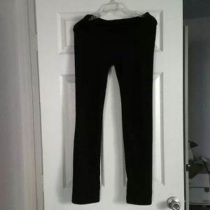 Black GAP yoga pant